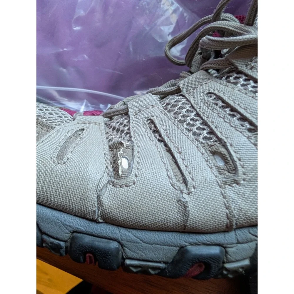 ECCO Womens 11-11.5 M (47) Ultra Terrain Hiking Shoes Brown & Wine Red Receptor